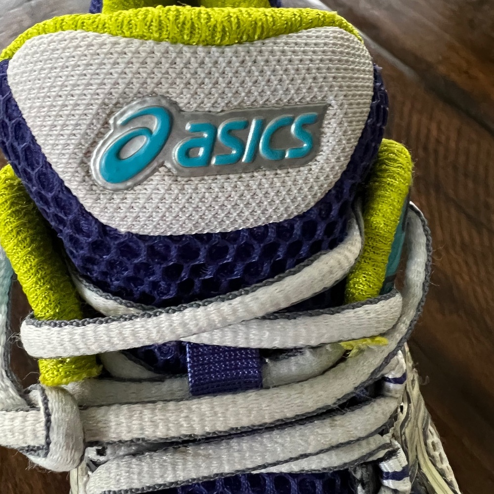 ASICS Running Shoes - Picture 4 of 7